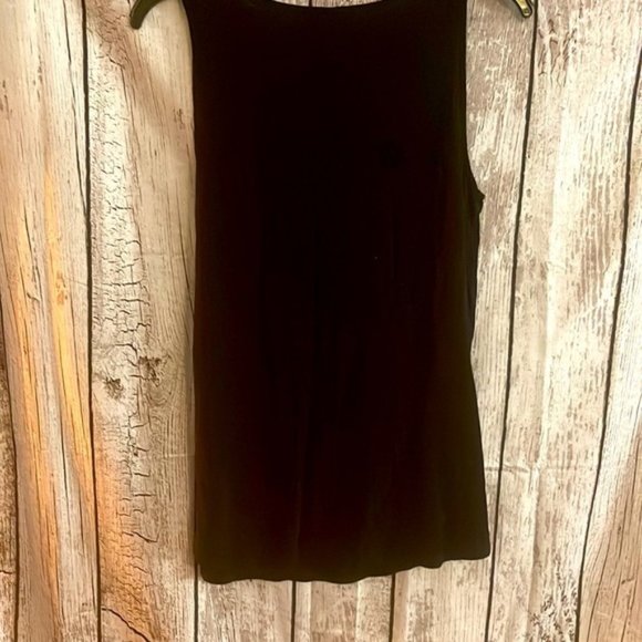 LSL Black tank with larger arm openings, embroidered flowers. Size L EUC - Picture 4 of 4